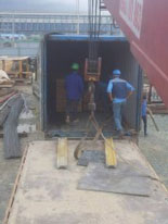 Bốc xếp hàng hóa