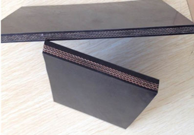 Băng tải cao su trơn