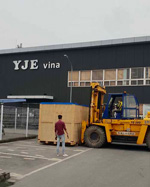 Bốc dỡ xếp hàng hóa