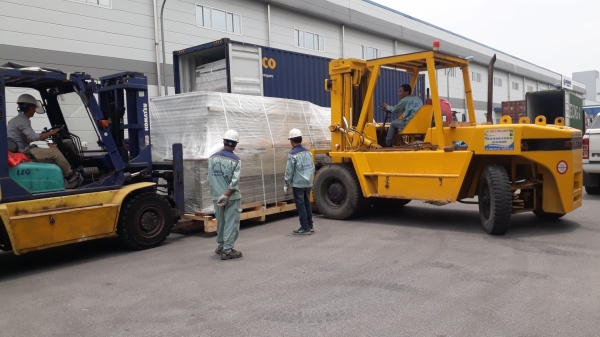 Bốc xếp đóng gói hàng hóa