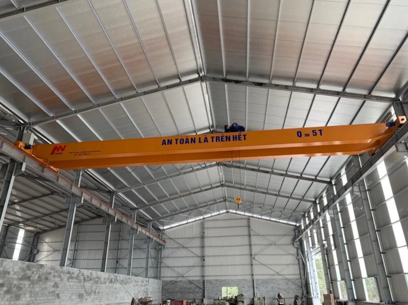 Cầu trục dầm đôi Q=5T