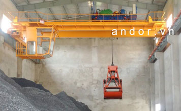 Cẩu trục gầu ngoạm