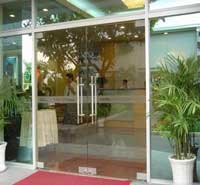 Cửa kính thủy lực