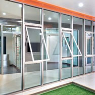 Cửa sổ mở hất