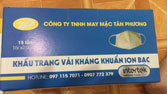 Khẩu trang vải