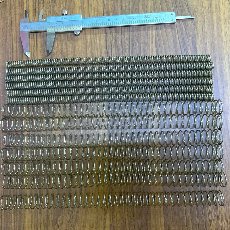 Lò xo bung 3 tất lớn nhỏ