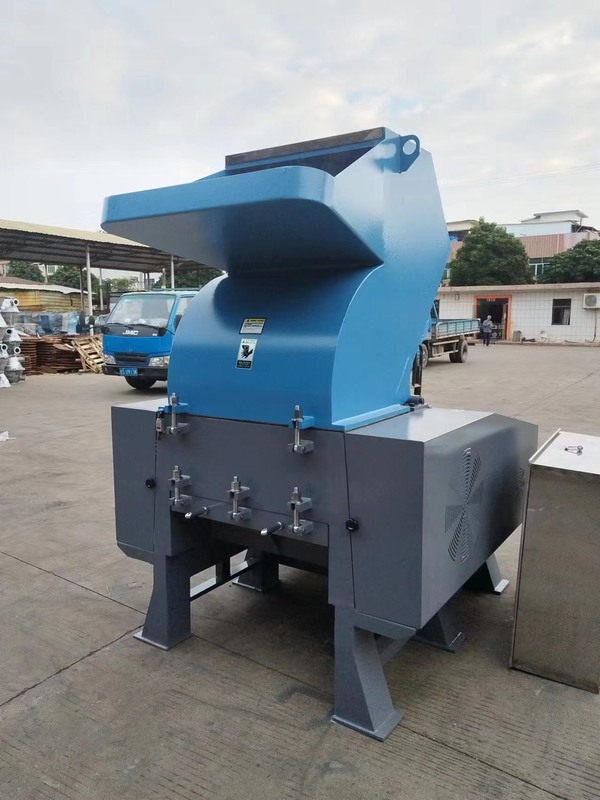 Máy băm nghiền nhựa