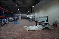 Bên trong nhà máy