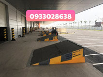 Sàn nâng thủy lực Dock Traveller